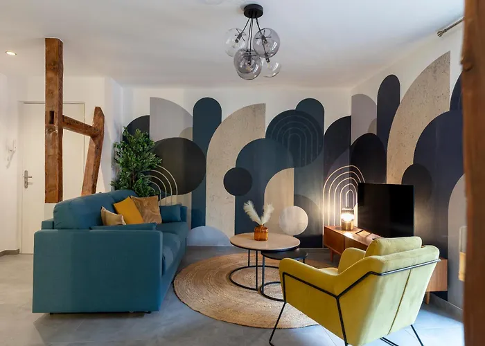 Pandore - Center - Balcony Daire *